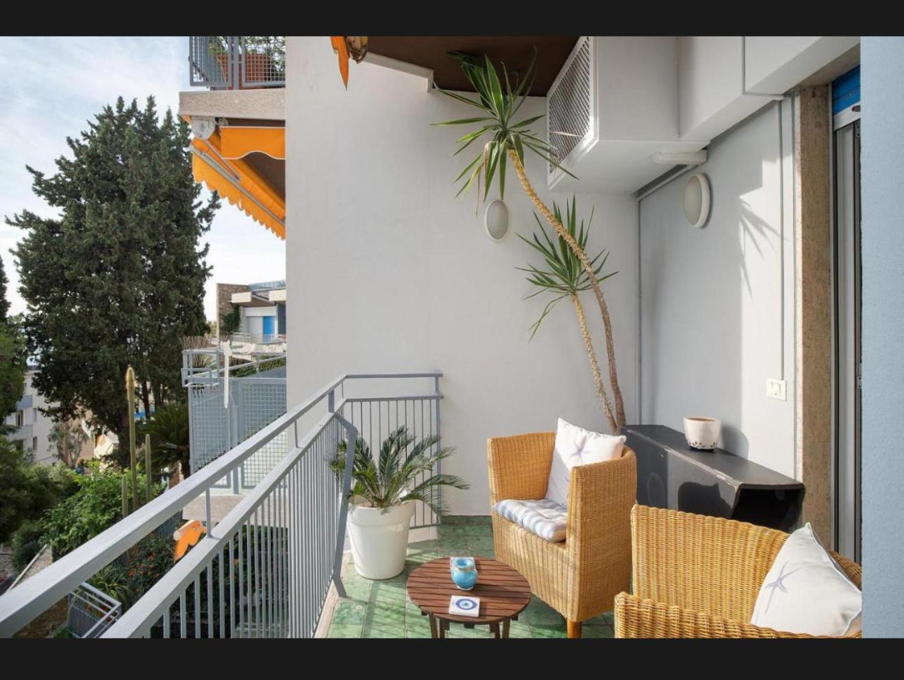 Mamariviera Home Holidays Sanremo - Casa Vista Mare Con Piscina Exterior photo